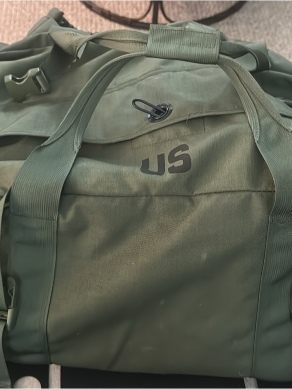Military-Style Olive Green Canvas Carry Bag